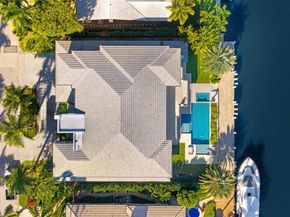 100 Royal Palm Drive, Fort Lauderdale FL 33301