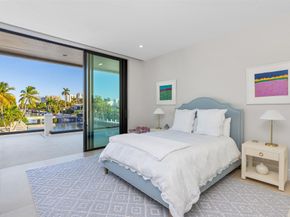 100 Royal Palm Drive, Fort Lauderdale FL 33301