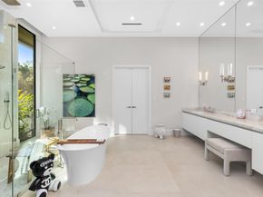 100 Royal Palm Drive, Fort Lauderdale FL 33301