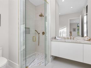 100 Royal Palm Drive, Fort Lauderdale FL 33301