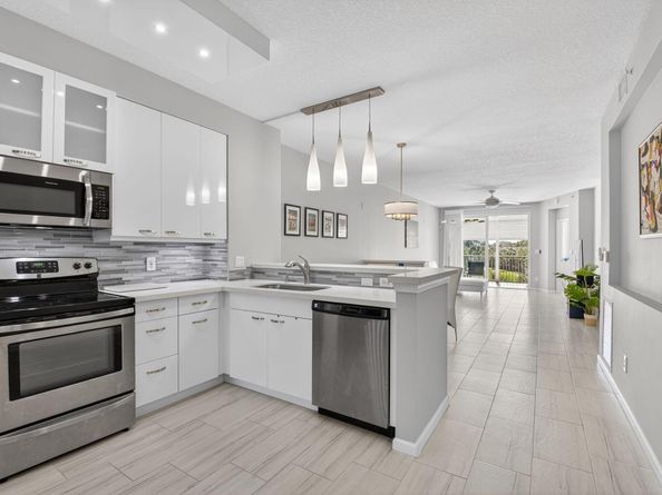 22715 Camino Del Mar 33, Boca Raton FL 33433