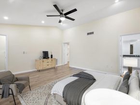 19986 NE 5th Court 4d, Miami FL 33179
