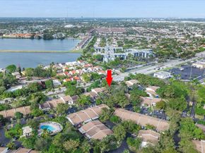 19986 NE 5th Court 4d, Miami FL 33179