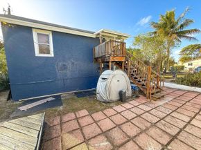 920 Selkirk Street, West Palm Beach FL 33405