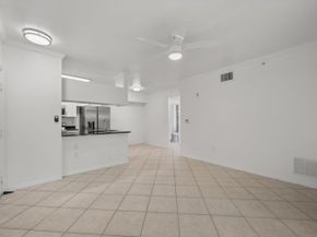 6475 Emerald Dunes Drive 206, West Palm Beach FL 33411