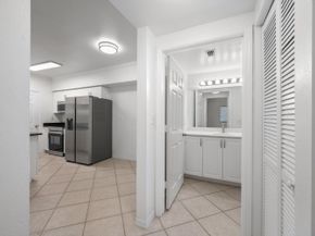 6475 Emerald Dunes Drive 206, West Palm Beach FL 33411
