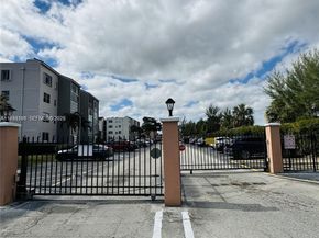 2821 Somerset Drive 400, Lauderdale Lakes FL 33311