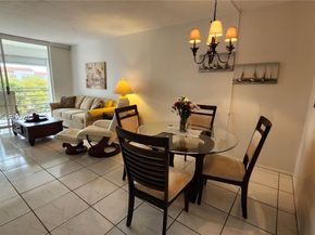 2821 Somerset Drive 400, Lauderdale Lakes FL 33311