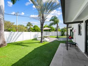 2601 NE 8th Court, Pompano Beach FL 33062