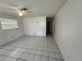 230 SW 1st Street G8, Pompano Beach FL 33060