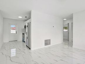 3060 NE 12th Ave, Pompano Beach FL 33064