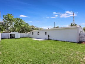 3060 NE 12th Ave, Pompano Beach FL 33064