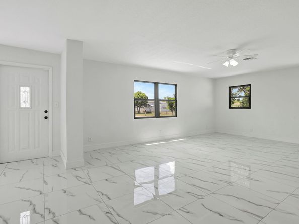 3060 NE 12th Ave, Pompano Beach FL 33064