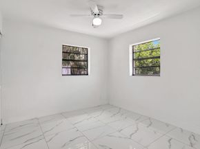 3060 NE 12th Ave, Pompano Beach FL 33064