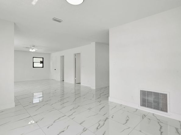3060 NE 12th Ave, Pompano Beach FL 33064
