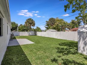 3060 NE 12th Ave, Pompano Beach FL 33064