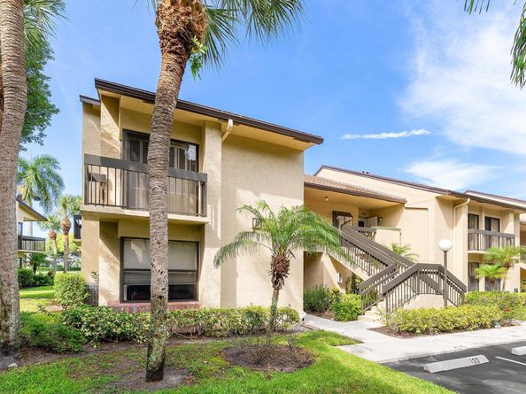 5106 Oakhill Lane 911, Delray Beach FL 33484