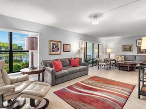 5106 Oakhill Lane 911, Delray Beach FL 33484