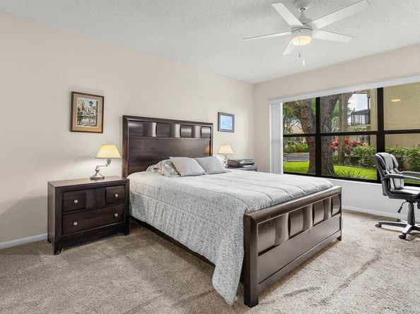 5106 Oakhill Lane 911, Delray Beach FL 33484