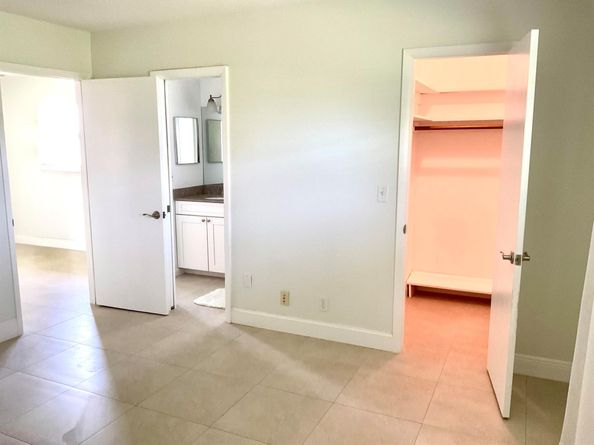 120 NW 10th Court, Boynton Beach FL 33426