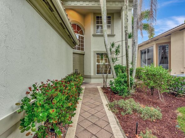 5873 NW 125th Ter, Coral Springs FL 33076