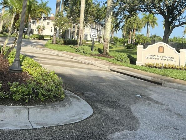 5873 NW 125th Ter, Coral Springs FL 33076
