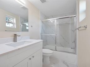 9680 NW 25th St, Sunrise FL 33322