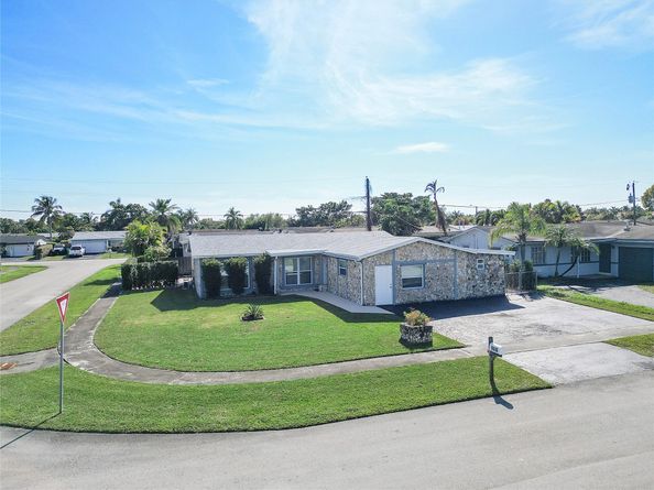 9680 NW 25th St, Sunrise FL 33322