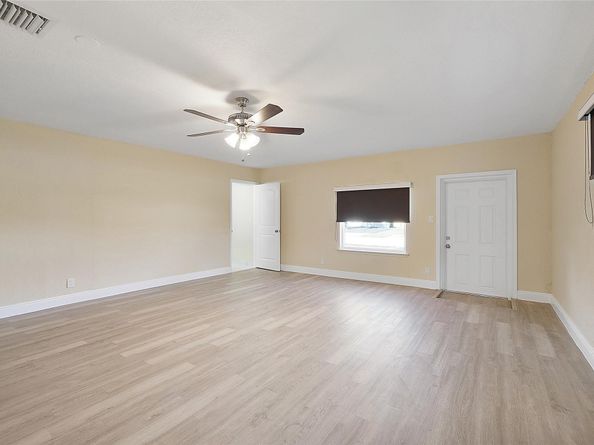 9680 NW 25th St, Sunrise FL 33322