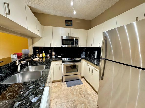 1419 NW 126th Ln, Sunrise FL 33323