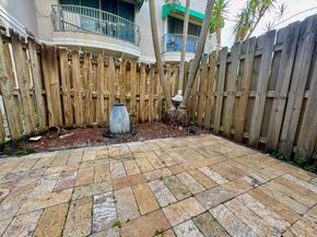 1419 NW 126th Ln, Sunrise FL 33323