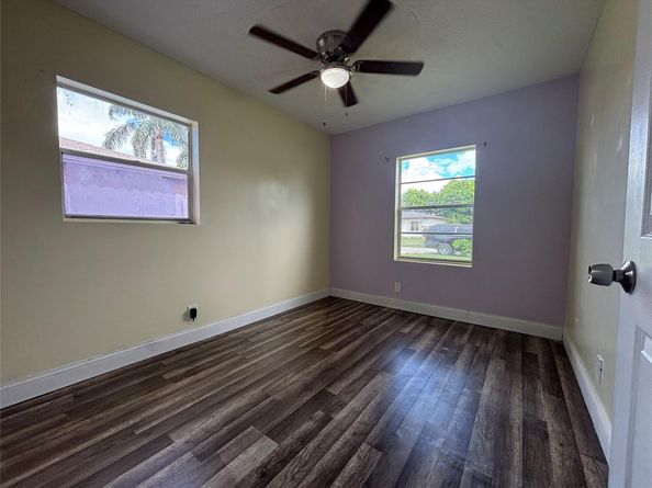 426 SW 79th Ter, North Lauderdale FL 33068