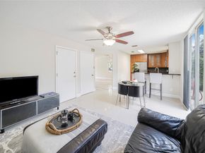 117 NW 118th Dr, Coral Springs FL 33071