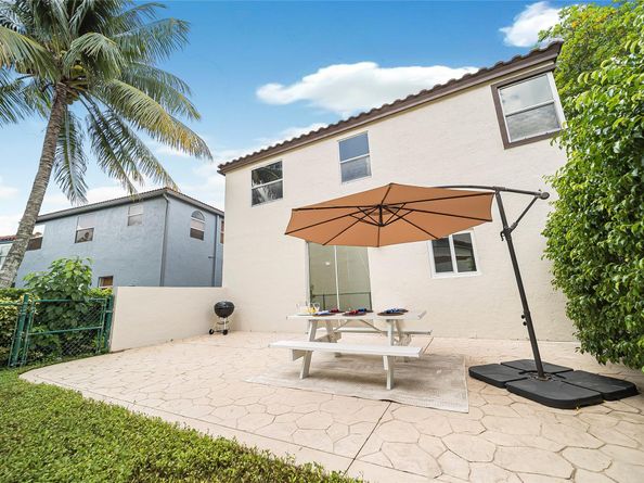 117 NW 118th Dr, Coral Springs FL 33071