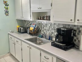 2100 SW Lake Circle Drive 109, Boynton Beach FL 33426