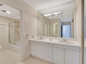 21864 Arriba Real 3 D, Boca Raton FL 33433