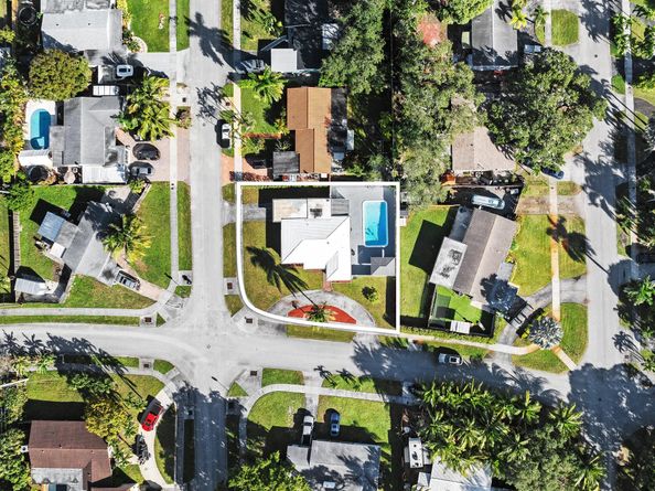 1900 SW 33rd Ave, Fort Lauderdale FL 33312
