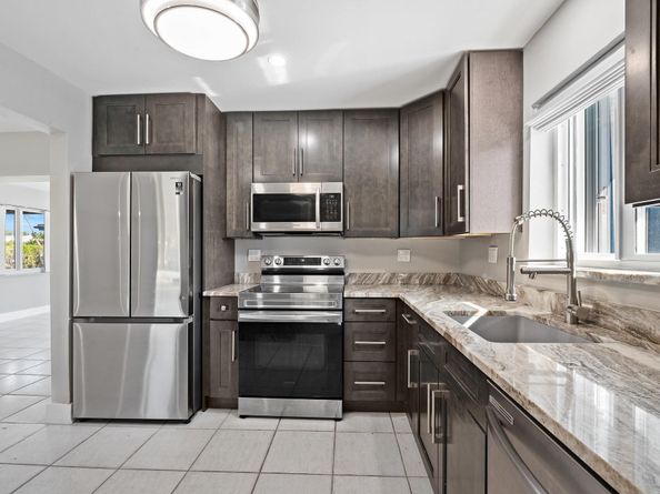 1900 SW 33rd Ave, Fort Lauderdale FL 33312