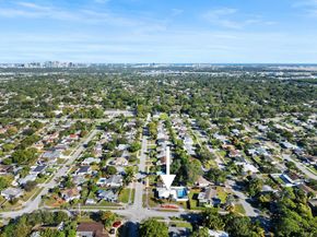 1900 SW 33rd Ave, Fort Lauderdale FL 33312