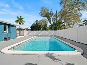 1900 SW 33rd Ave, Fort Lauderdale FL 33312