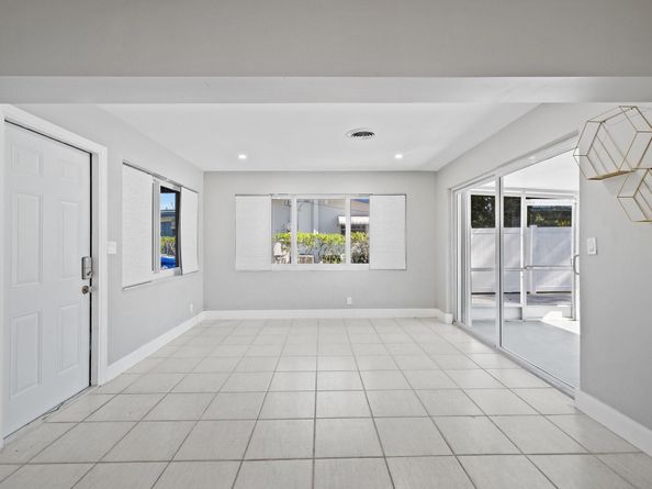 1900 SW 33rd Ave, Fort Lauderdale FL 33312