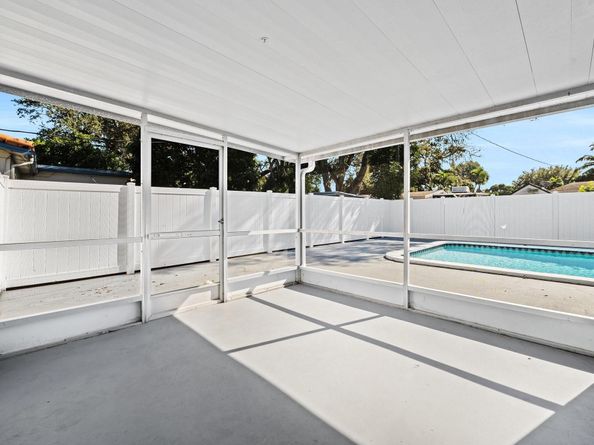 1900 SW 33rd Ave, Fort Lauderdale FL 33312