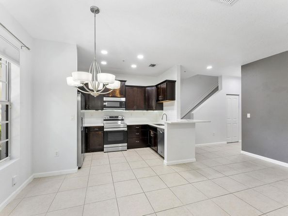 99 SW 7th Court, Pompano Beach FL 33060