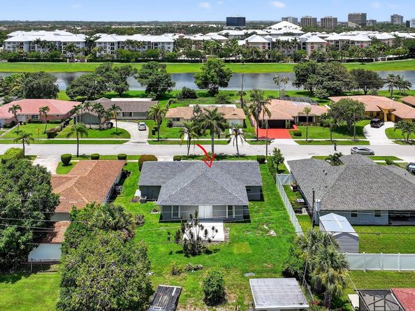 600 S Mangonia Circle, West Palm Beach FL 33401
