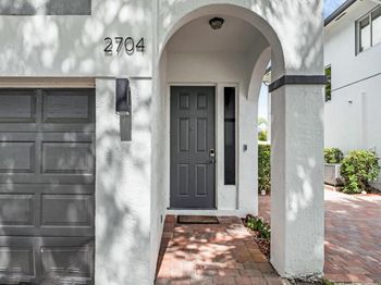 2704 Treasure Cove Circle