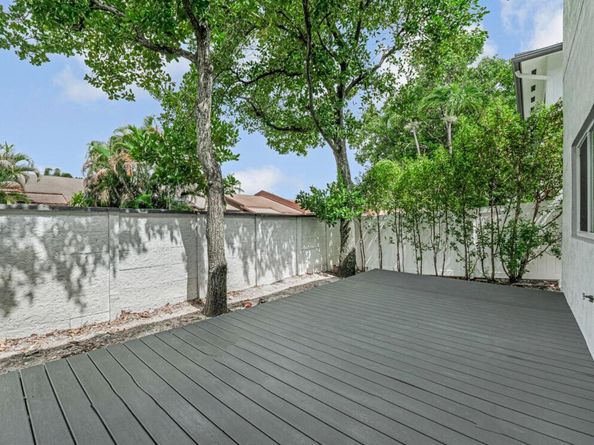 2704 Treasure Cove Circle, Dania Beach FL 33312