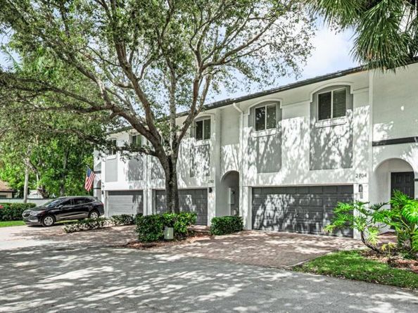 2704 Treasure Cove Circle, Dania Beach FL 33312