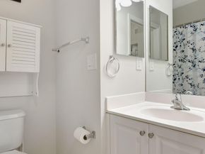 3204 NW 33rd St, Oakland Park FL 33309