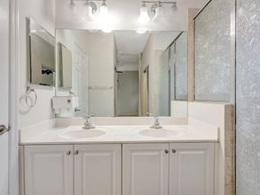 3204 NW 33rd St, Oakland Park FL 33309