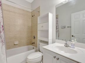 3204 NW 33rd St, Oakland Park FL 33309